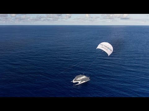 PARTNERS - SkySails : Towing a vessel with a kite