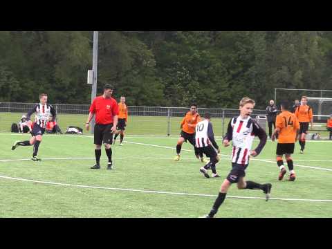 18 mei 2013 Toernooi Wieldrecht: VV De Meern C1 - Excelsior Maassluis 0-0  Balletje gaat rond