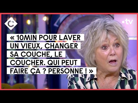Mylène Demongeot, Kev Adams, Daniel Prévost et Nadine Sierra - C à vous - 14/02/2022