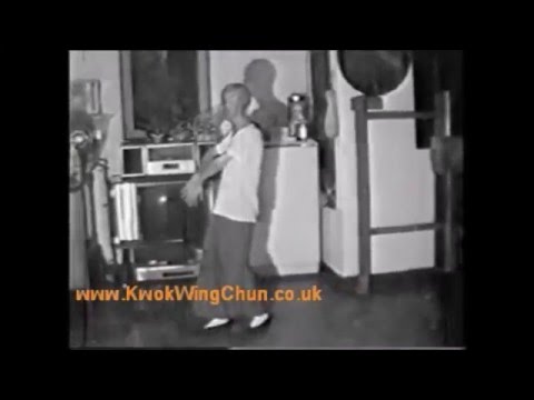 Late Grandmaster Ip Man performing Chum Kiu
