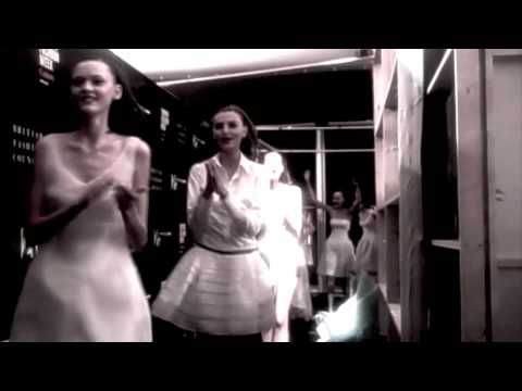 Jasper Conran Spring/Summer 2010 London Fashion Week Backstage Video