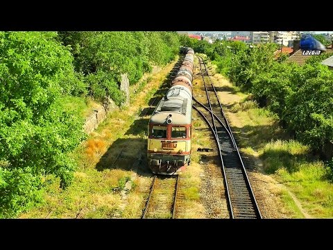 060-DA/LDE2100 60-0705-8 & Marfar TFG/TFG Freight Train in Gara Oradea Station - 12 June 2014