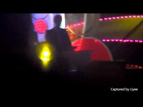 130116 Golden Disk Award - Honggi and Dasom dancing