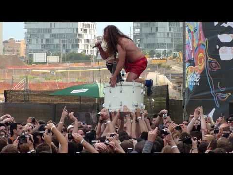 Monotonix high dive @ Primavera Sound 2010