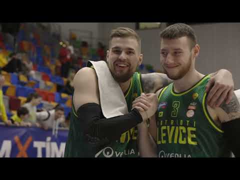 Dokument - Cesta za titulom V - Zlatý hattrick