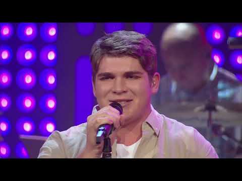 Afrikaans is Groot and Chris Steyn