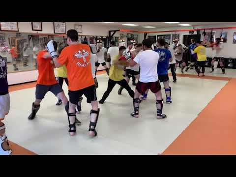 How To Find Them With Your Feet Footwork Drill / Kickboxing For MMA / 2020