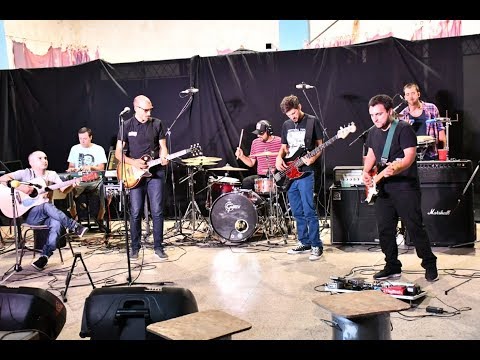 Los Huevos De La Rata - Shico the barker (En vivo)