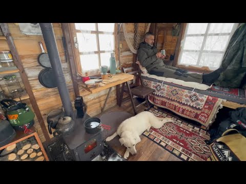 Im heftigen Regen und Schneefall gefangen–Alle vier Jahreszeiten im Tiny House–Abseits vom Stromnetz