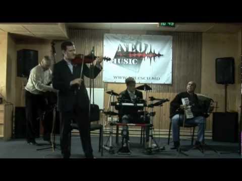 Petru Baranciuc Oleg Vitliuc (Cosmopolitan Band) - Calipanka (Gipsy Swing)