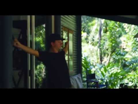 DIGGIS - STRAIGHT CHILLIN' (Official Video)