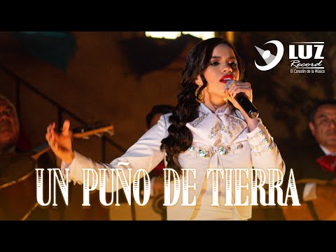 Silvia Zepeda - Un Puño De Tierra ⚰️  | MUSICAL