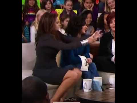 Interviewer Making Justin Bieber Uncomfortable #shorts