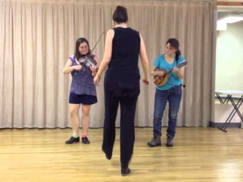 Flatfooting demo with Megan Downes, Melody Allegra Berger, Tara Linhardt