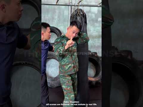 Safe Escape Skills[4196][THAO SELF DEFENSE] #vothuat #kungfu #martialarts #shorts #defense