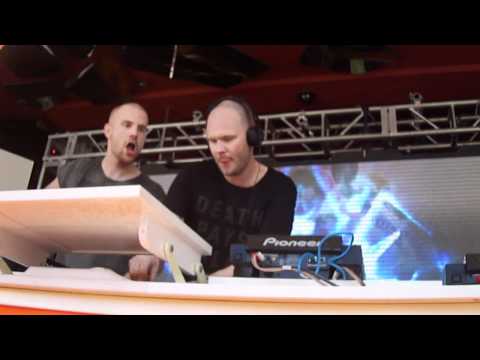Dada Life - Hello (Dada Life Remix) & Bounce (R3hab remix) at Encore Beach 2011
