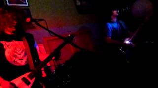 Wavves - To The Dregs (Madame Wong’s, Los Angeles 8/4/10)