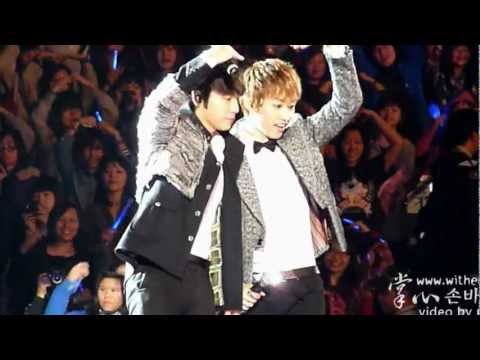 [掌心witheunhae] 120310 Super Show IV in Macau - You & I - Eunhae make heart