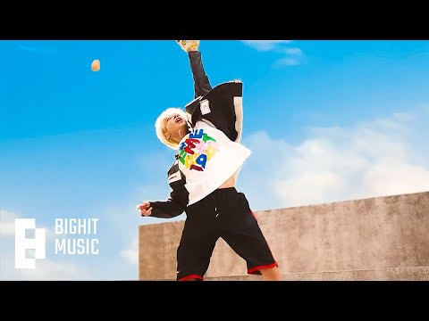 salem ilese, TOMORROW X TOGETHER, Alan Walker 'PS5' MV