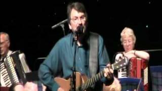 The Hug Song -- Bruce Davies (Fred Small) (Carnegie Hall)