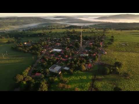 Vilarejo ou Povoado de Ronelândia (Caxambu). Município de Cromínia-Goiás.
