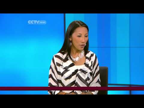 Social media helps woman communicate with family during Typhoon Haiyan