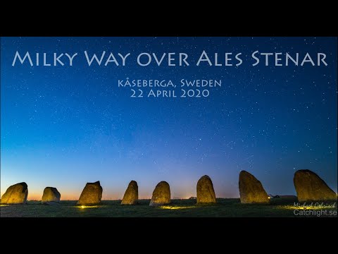 Vintergatan över Ales Stenar i Kåseberga