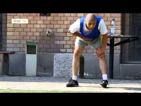 Reportage: Fußball im Knast | Kick off!