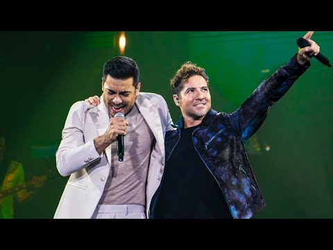 David Bisbal & Carlos Rivera cantan #Ahora en el Movistar Arena de Madrid