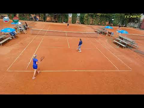 Hradecka/Sramkova - Koppova/Mravcova (F)