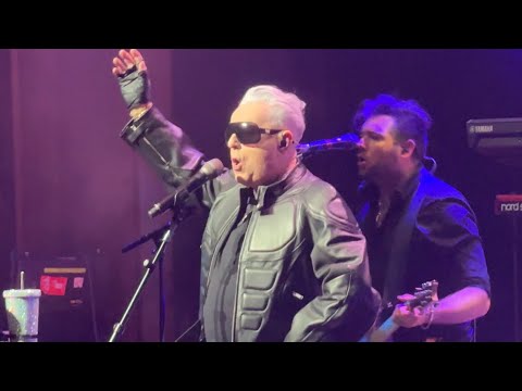 Holly Johnson - The World Is My Oyster/ Welcome To The Pleasuredome ( Live )