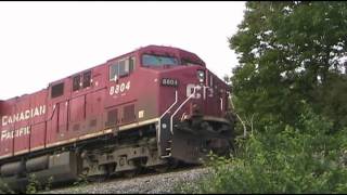 preview picture of video 'Canadian Pacific ES44AC engines stop in West Chester Ohio 09/22/2011'