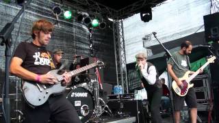 Isetta Drive - Schatten (Live/SoundAttack Festival 2011)