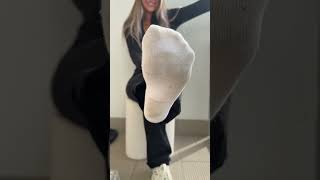 With or without socks? ✨ #feet #foot #pedicure #nylon #socks #viralvideo #video #shorts #gym #socks