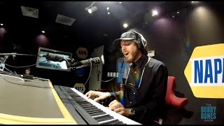 Chris Janson Performs &quot;Drunk Girl&quot;