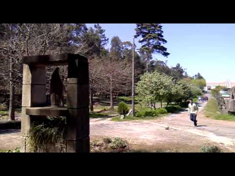 Gonçalo Castro acerta com bola em Santa de Pedra