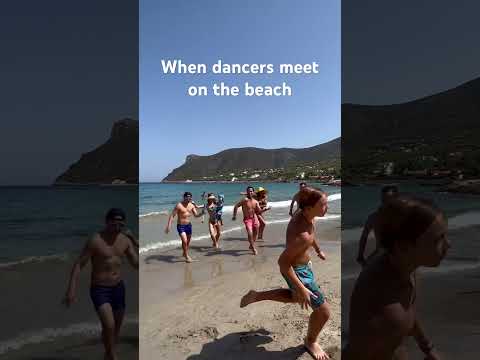Beach dancing cha cha. #ballroomdance #beach #beachvibes #beachdance #latindance #latindancers