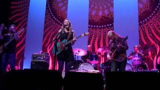 Tedeschi Trucks Band: Everybody&#39;s Talkin&#39;