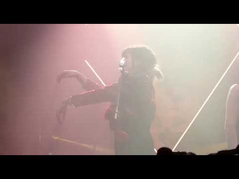 Rozalén conquista el Polideportivo Pisuerga de Valladolid