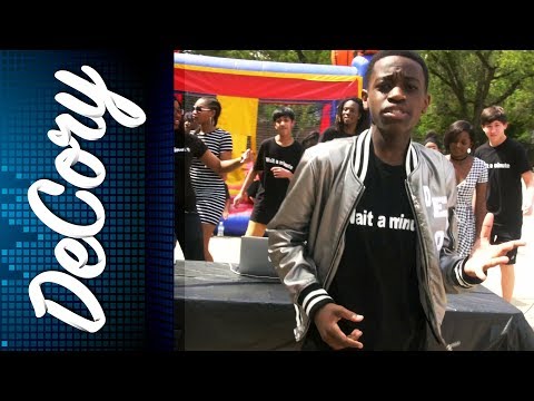 DeCory - Wait A Minute