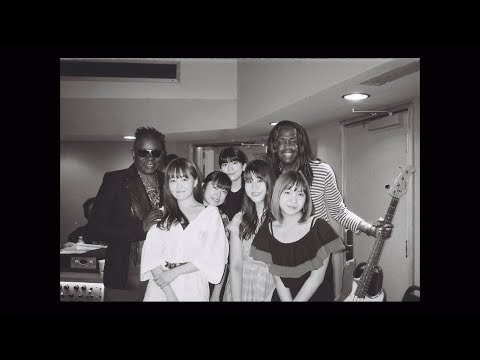 Video thumbnail for I Feel the Light