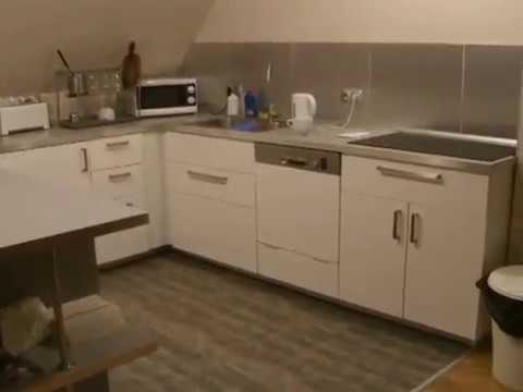 Gdańsk: Kitchen & common room at Bi-Pi Hostel, Dom Harcerza