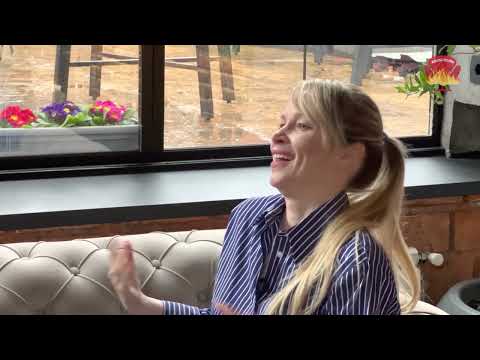 Zesko Stolce so Sneze Velkov - Se smeta li sebesi za influenserka!?