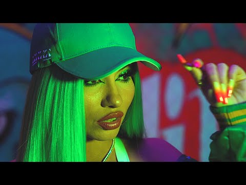 Joana Santos - MAMIII version 🇪🇸 / Becky G, Karol G