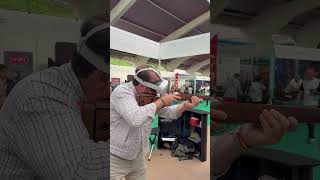 El gran Jorge Manzanares probando nuestro simulador de caza en Narcenatur.🌿