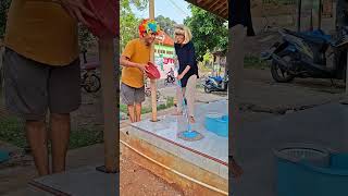 Download lagu lho kok di siram lagi mp3 Download lagu lho kok di siram lagi mp3