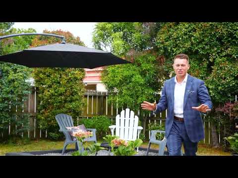 Reece Glozier & Rohan Thompson : 168B Church Street, Onehunga