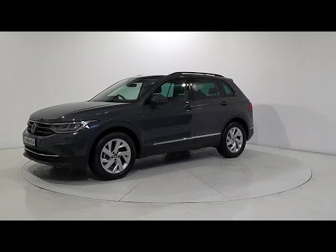 211D33590 - 2021 Volkswagen Tiguan LIFE 2.0TDI M6F 122HP 5 37,950