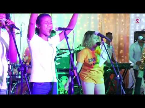 ho azy ny voninahitra Pepe Shine-15e Anniversaire Soteria Toamasina