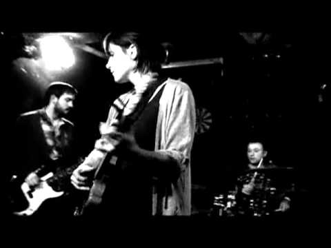 Laura Stevenson and the Cans - The Wait - Live 3.10.11